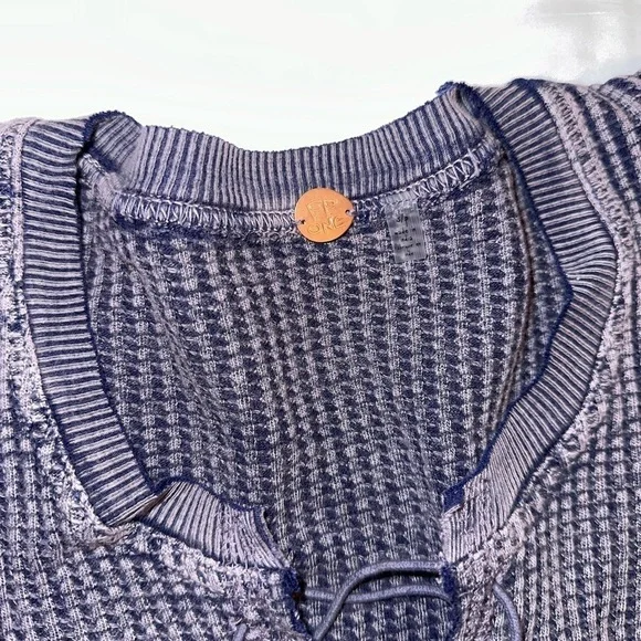 Free PEOPLE TOP - Picture 3 of 8